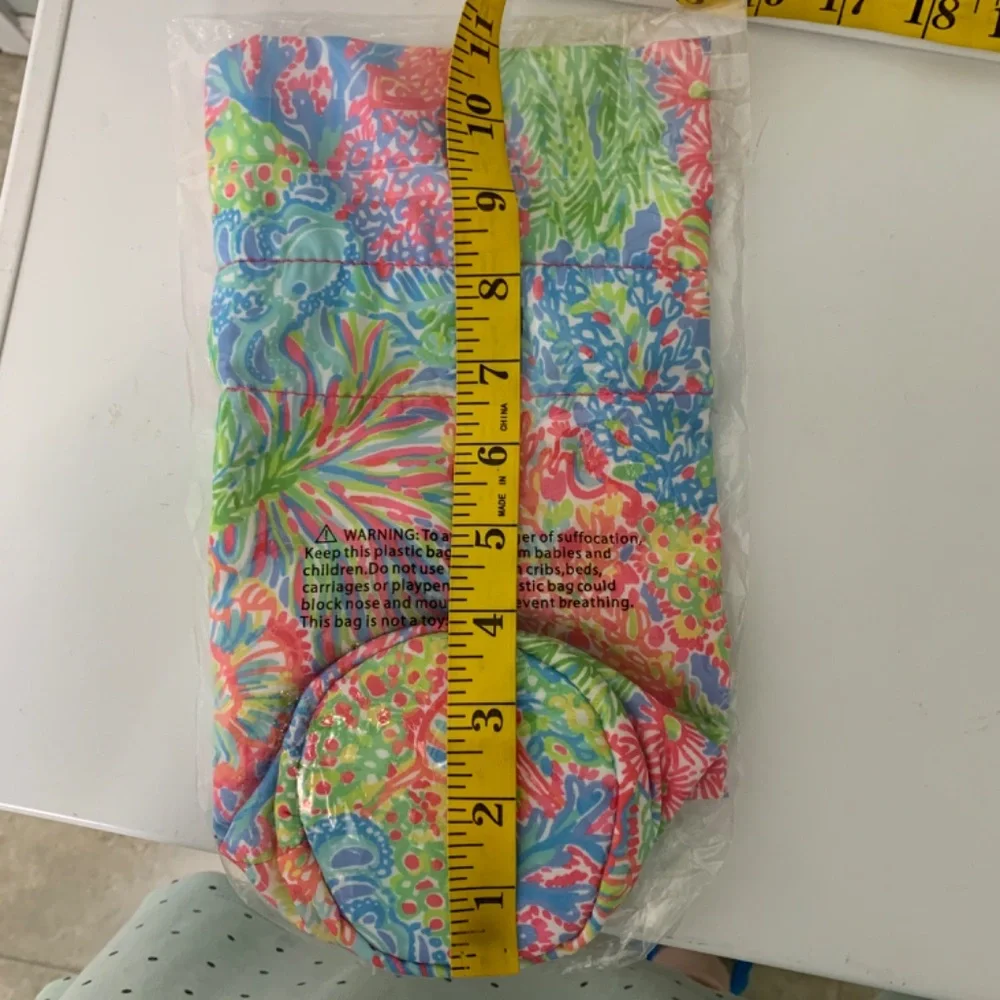 Lilly Pulitzer Wine Tote Featured in Lover's Coral NEW Vibrant Beachy Preppy - Picture 9 of 9